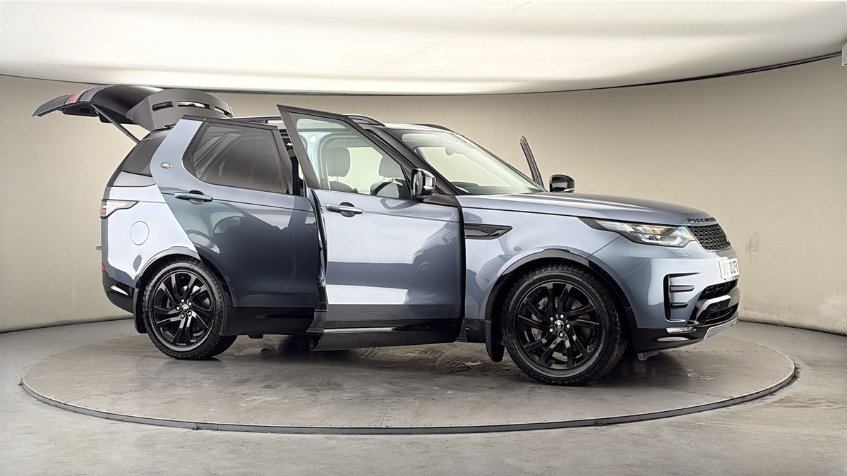 More views of Land Rover Discovery