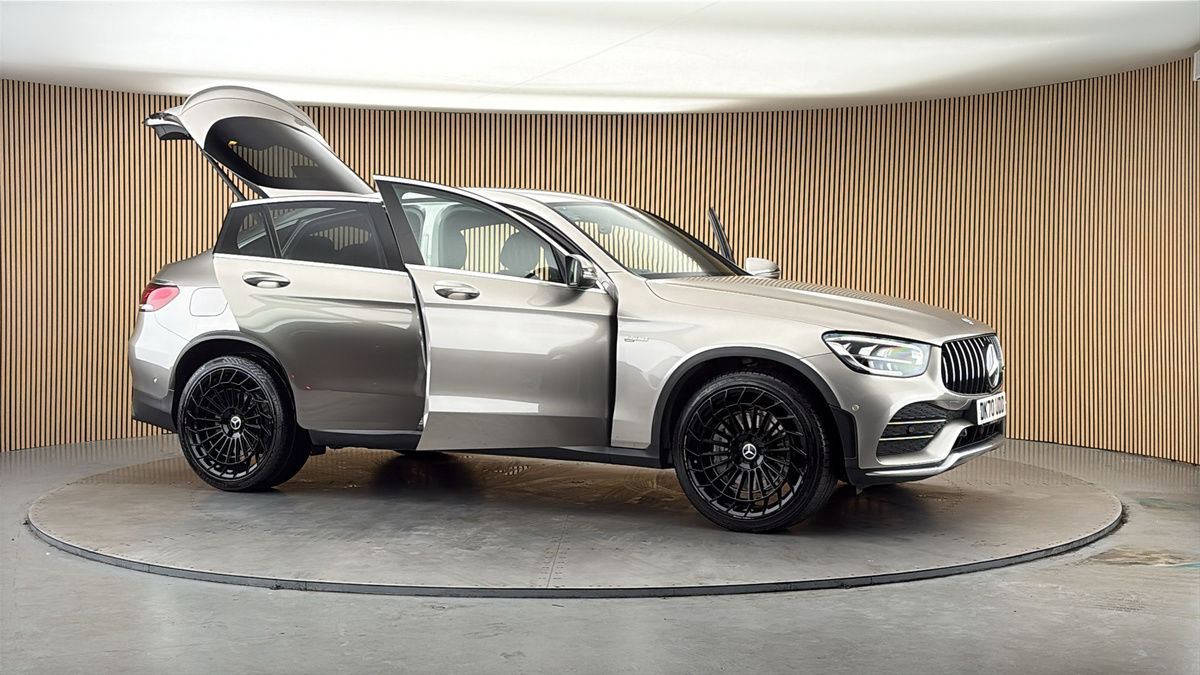 More views of Mercedes-Benz GLC