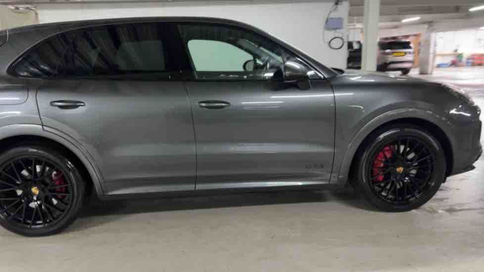 More views of Porsche Cayenne