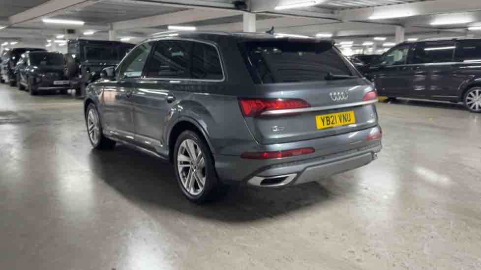 More views of Audi Q7