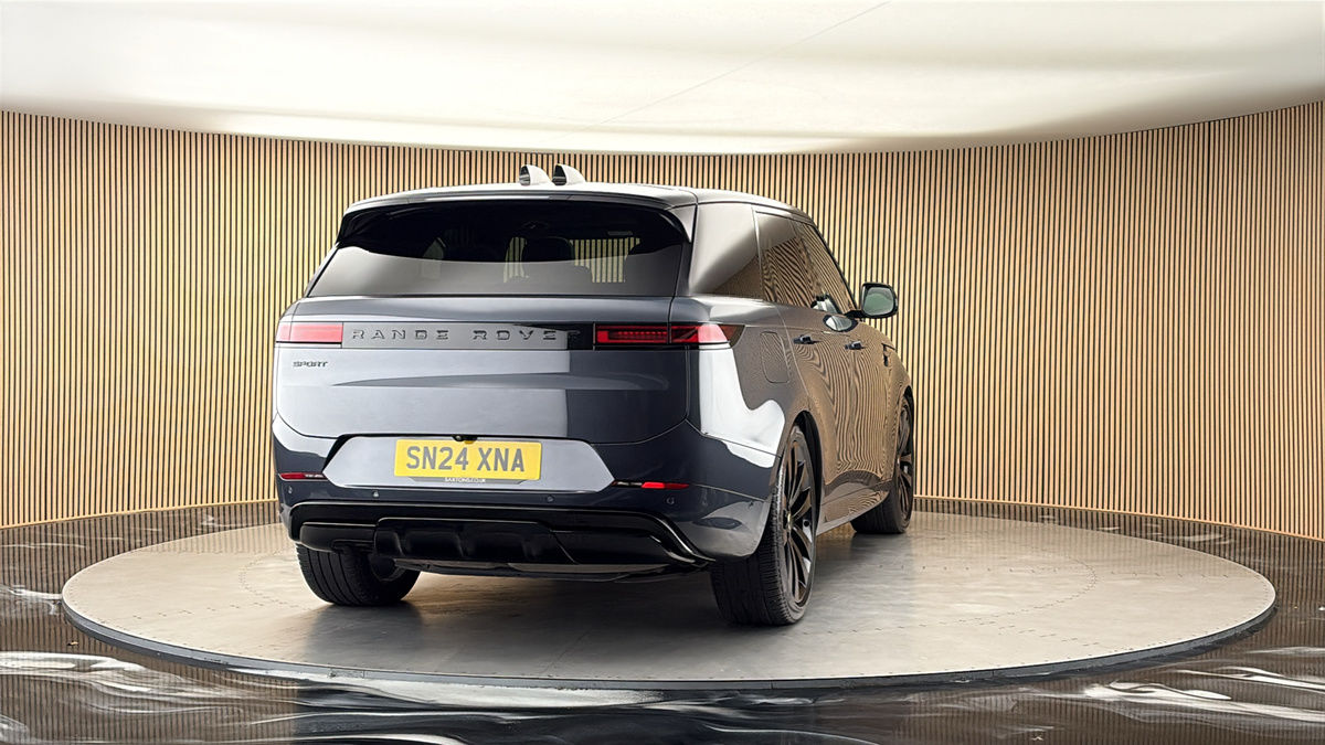More views of Land Rover Range Rover Sport