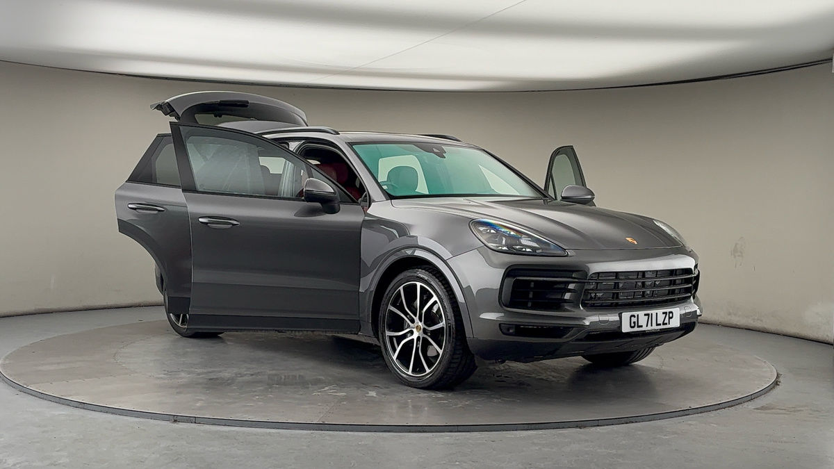 More views of Porsche Cayenne