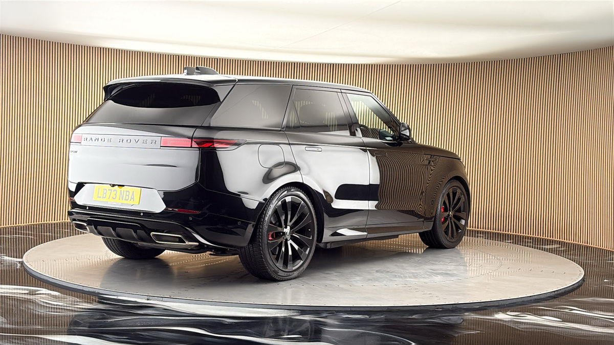 More views of Land Rover Range Rover Sport