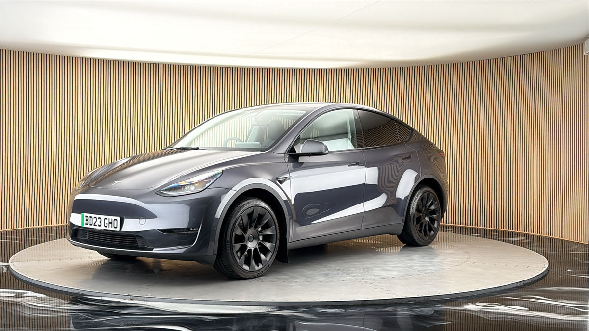 Tesla Model Y Image 20