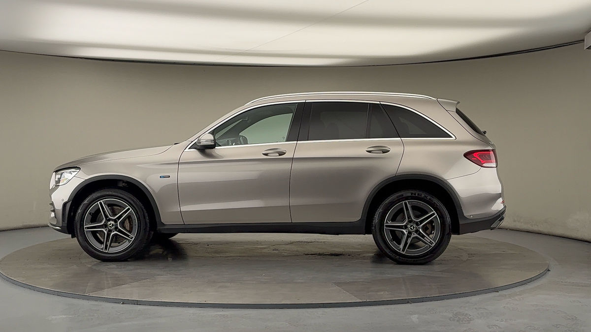 More views of Mercedes-Benz GLC