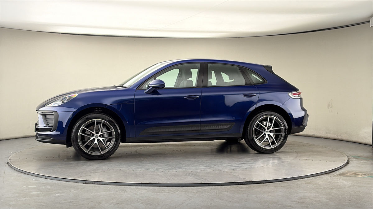 More views of Porsche Macan