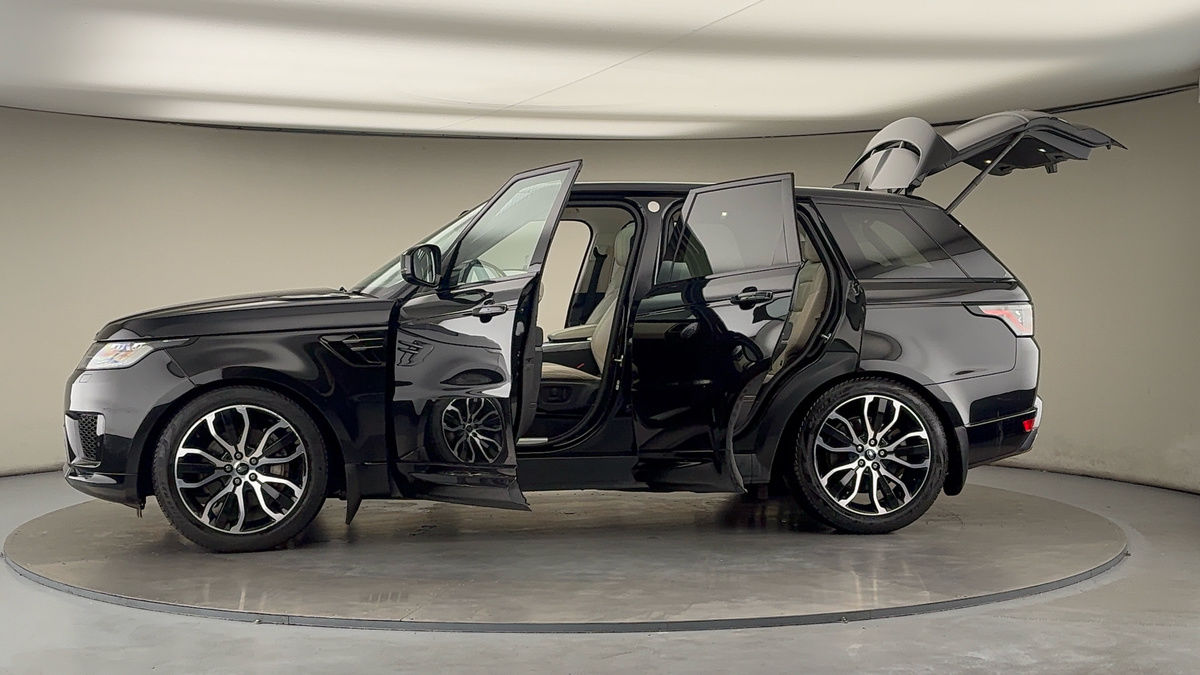 More views of Land Rover Range Rover Sport