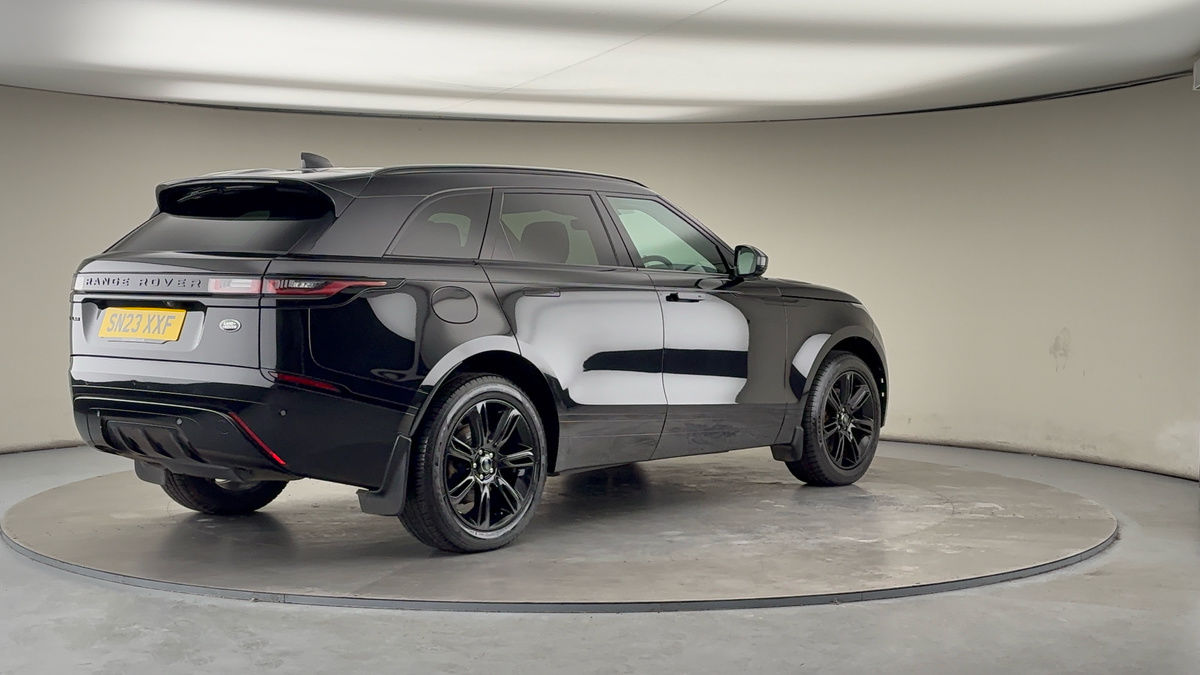 Land Rover Range Rover Velar Image 21