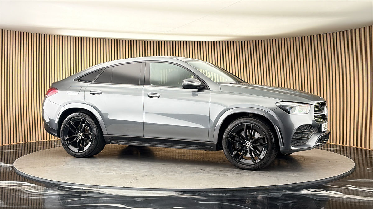 More views of Mercedes-Benz GLE