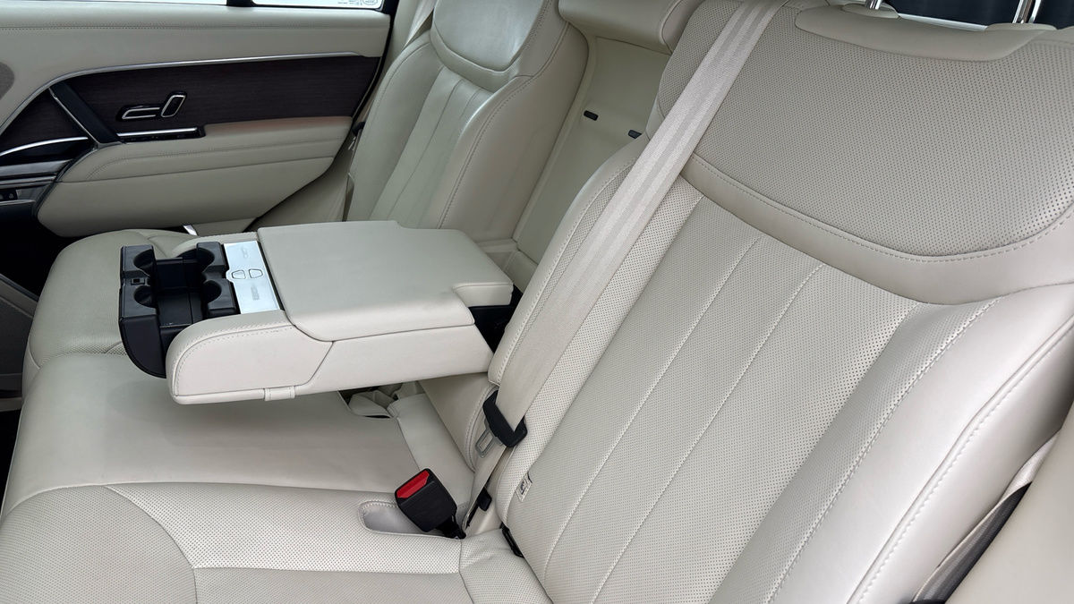 Land Rover Range Rover Image 9
