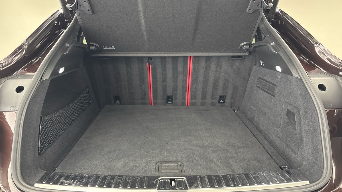 Porsche Cayenne Image 11