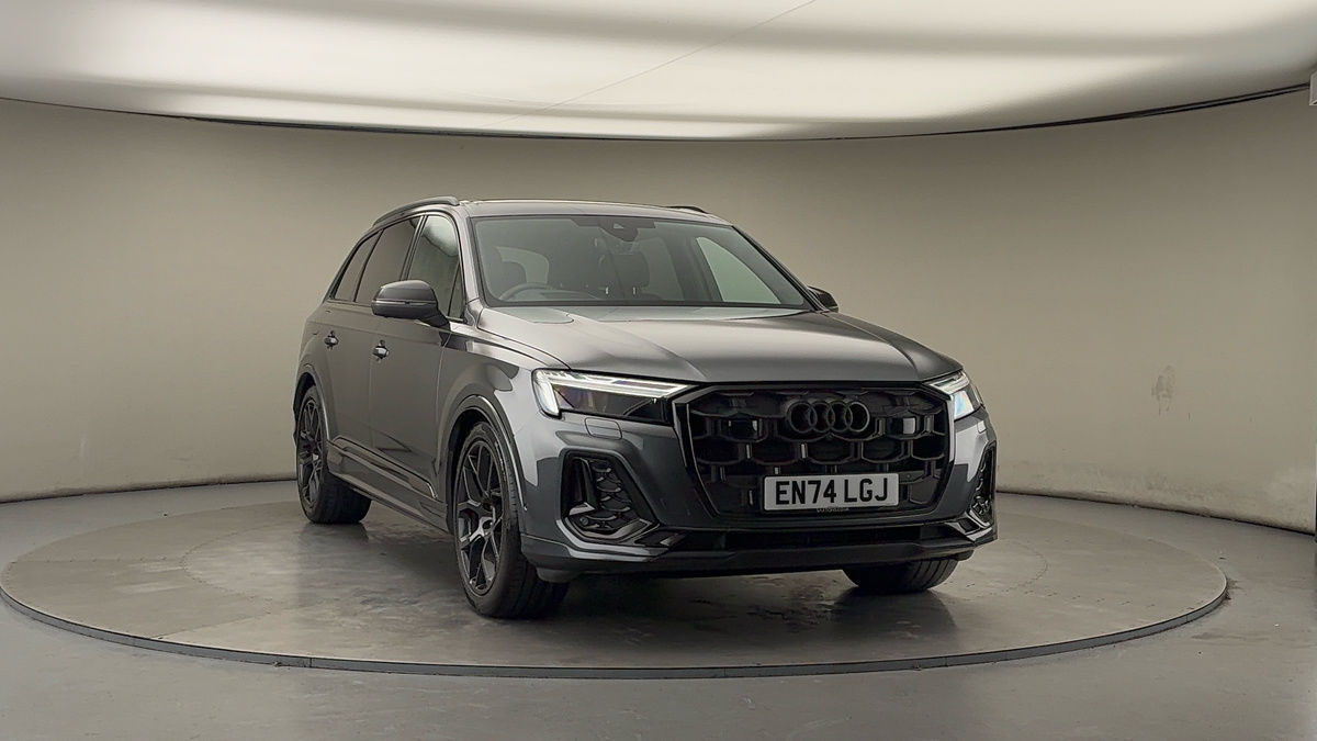 More views of Audi Q7