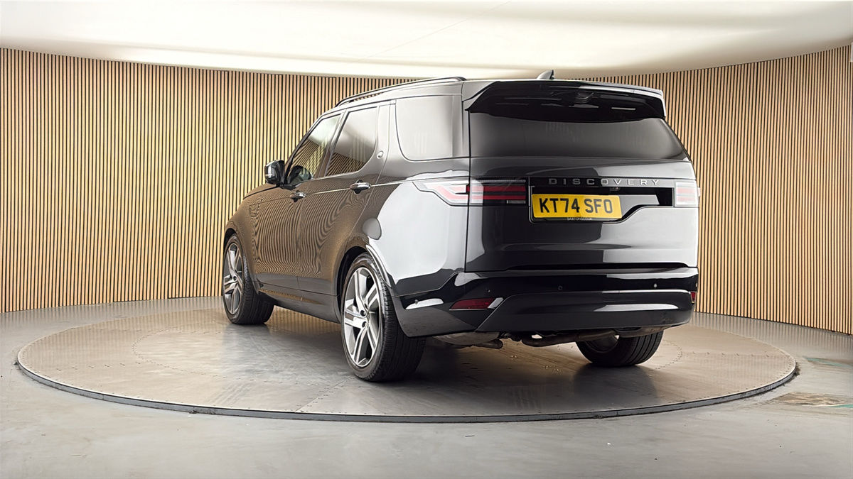 More views of Land Rover Discovery