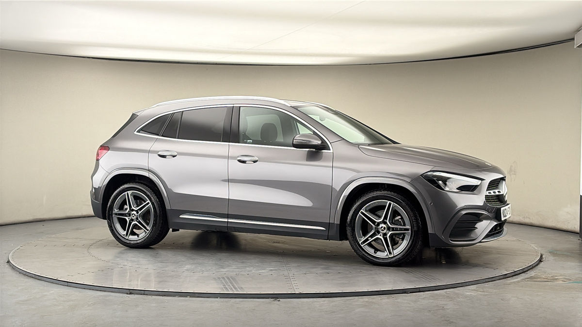 More views of Mercedes-Benz GLA