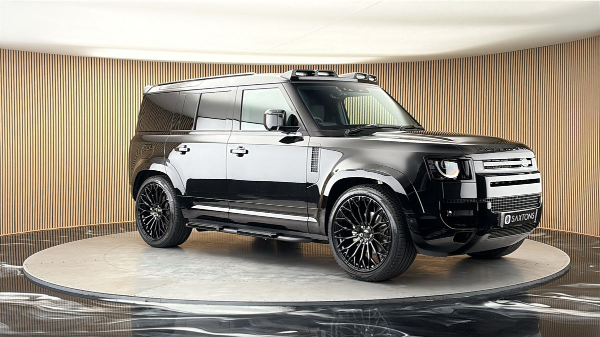 More views of Land Rover Defender 110