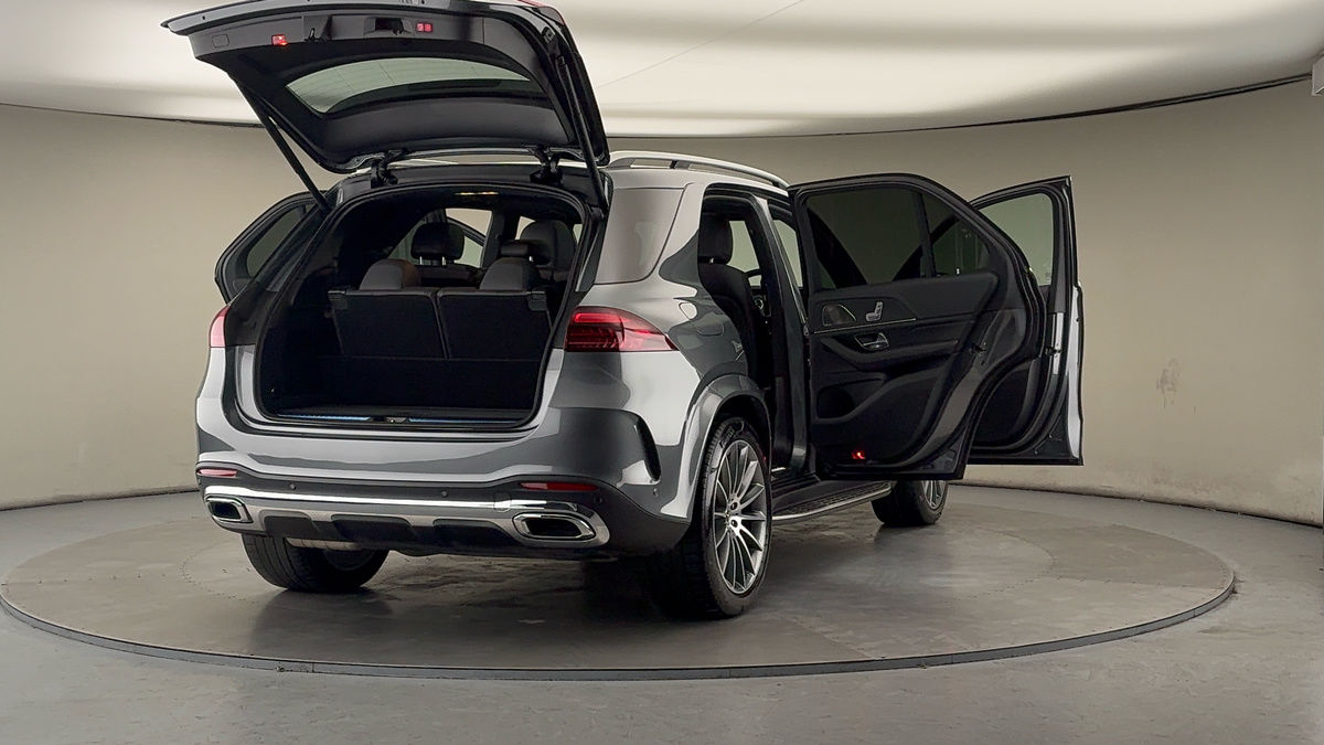 More views of Mercedes-Benz GLE