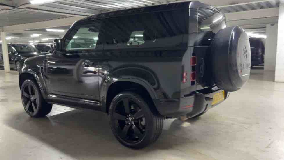 More views of Land Rover Defender 90