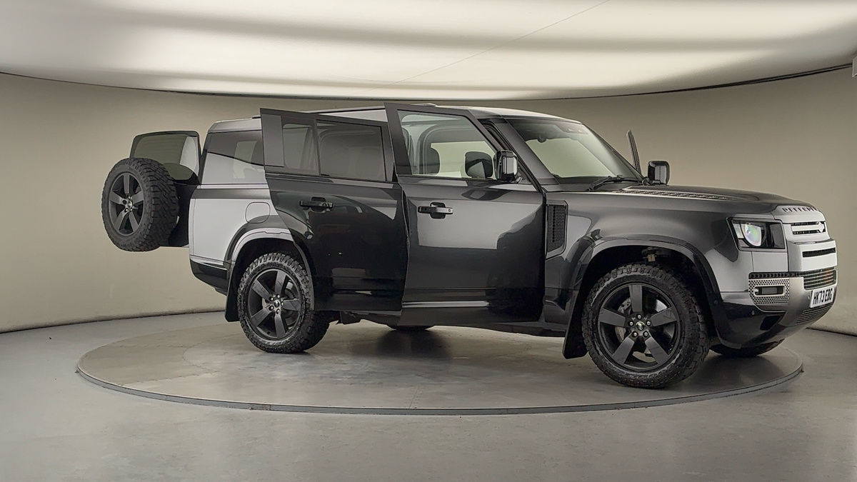 More views of Land Rover Defender 130