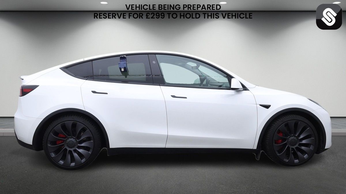 Tesla Model Y Image 5