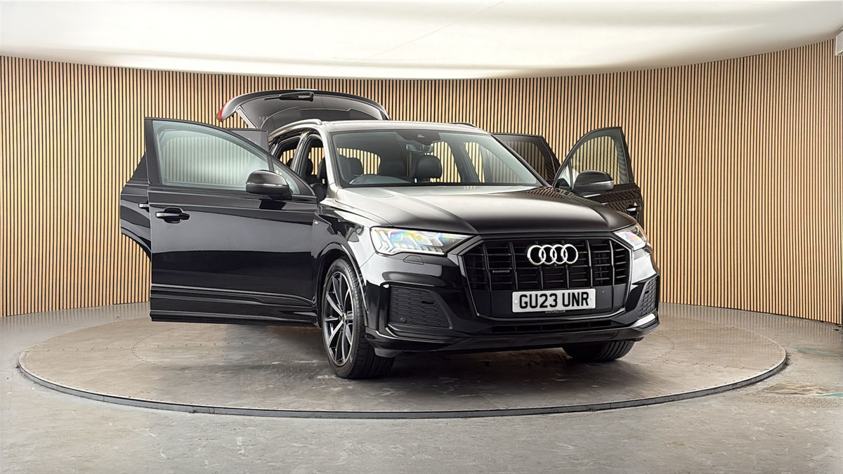 More views of Audi Q7