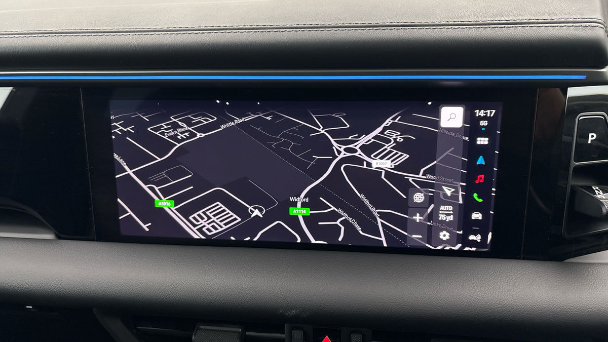 Porsche Macan Image 17