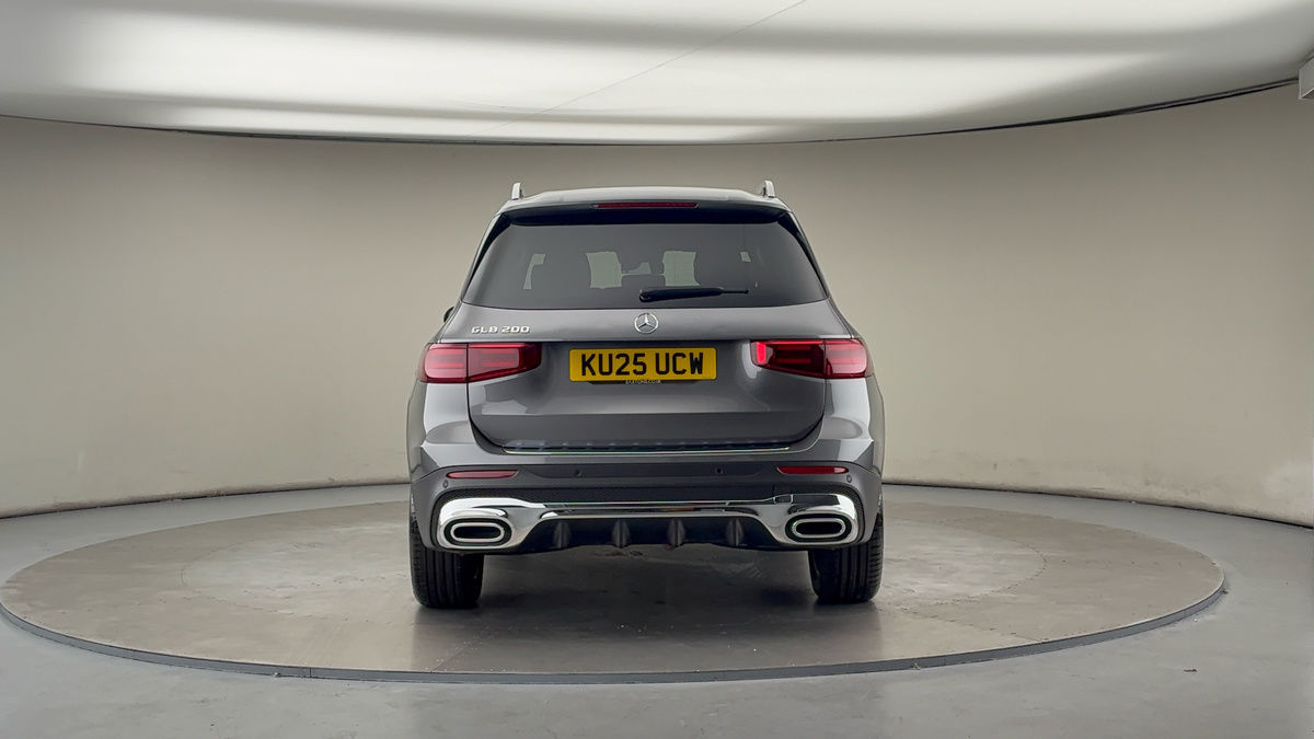 Mercedes-Benz GLB Image 4