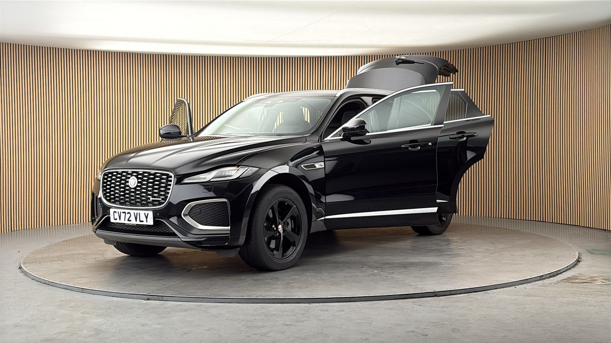 More views of Jaguar F-PACE