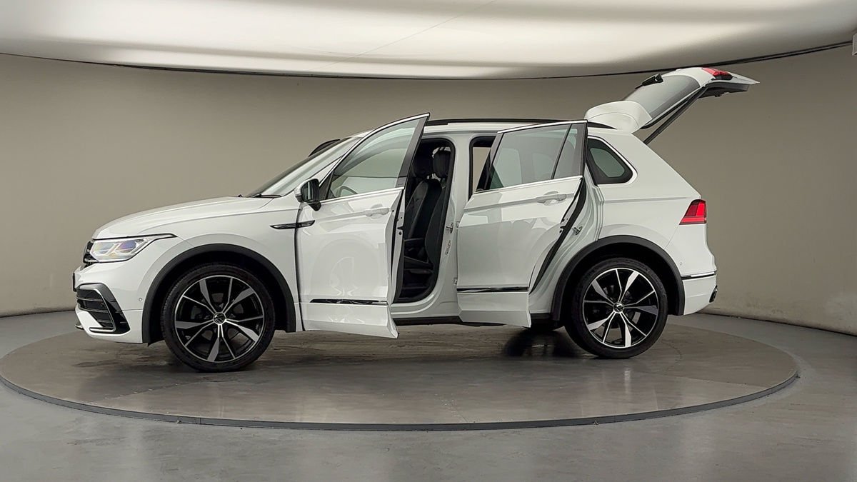 More views of Volkswagen Tiguan