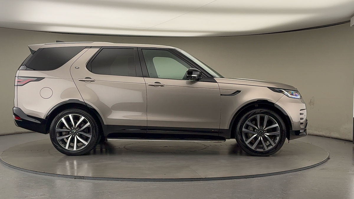 Land Rover Discovery Image 16