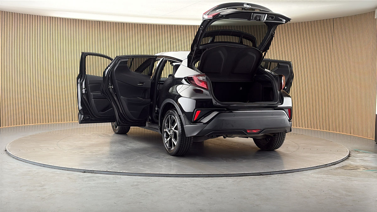More views of Toyota C-HR