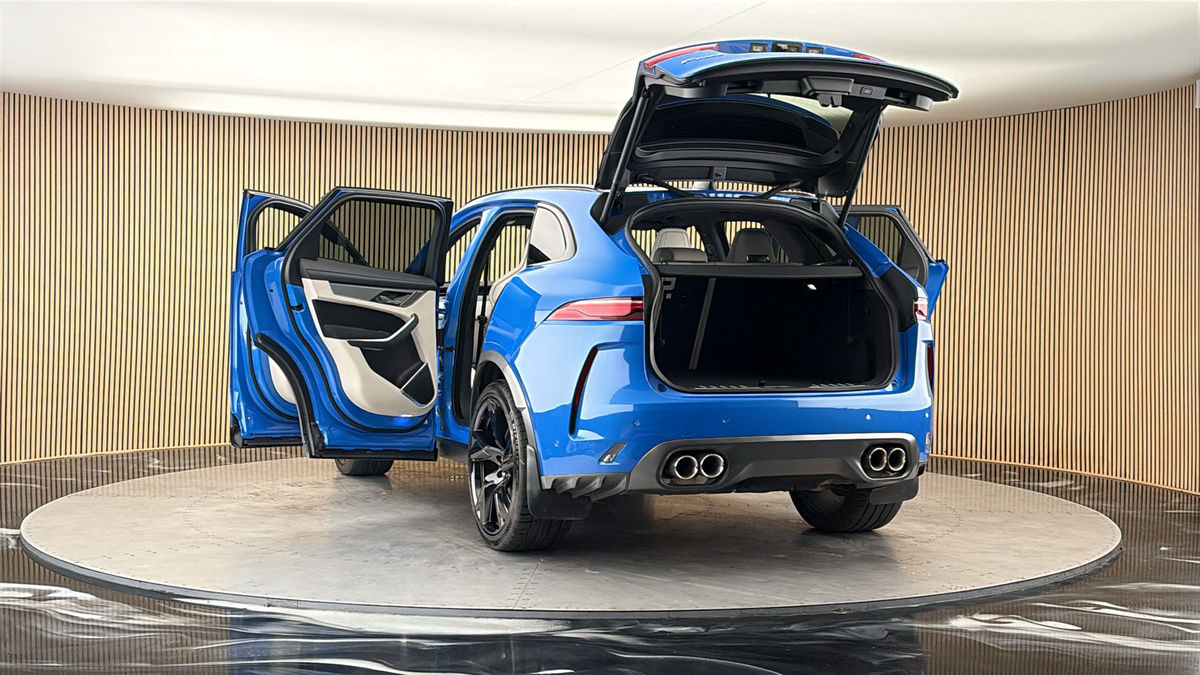 More views of Jaguar F-PACE
