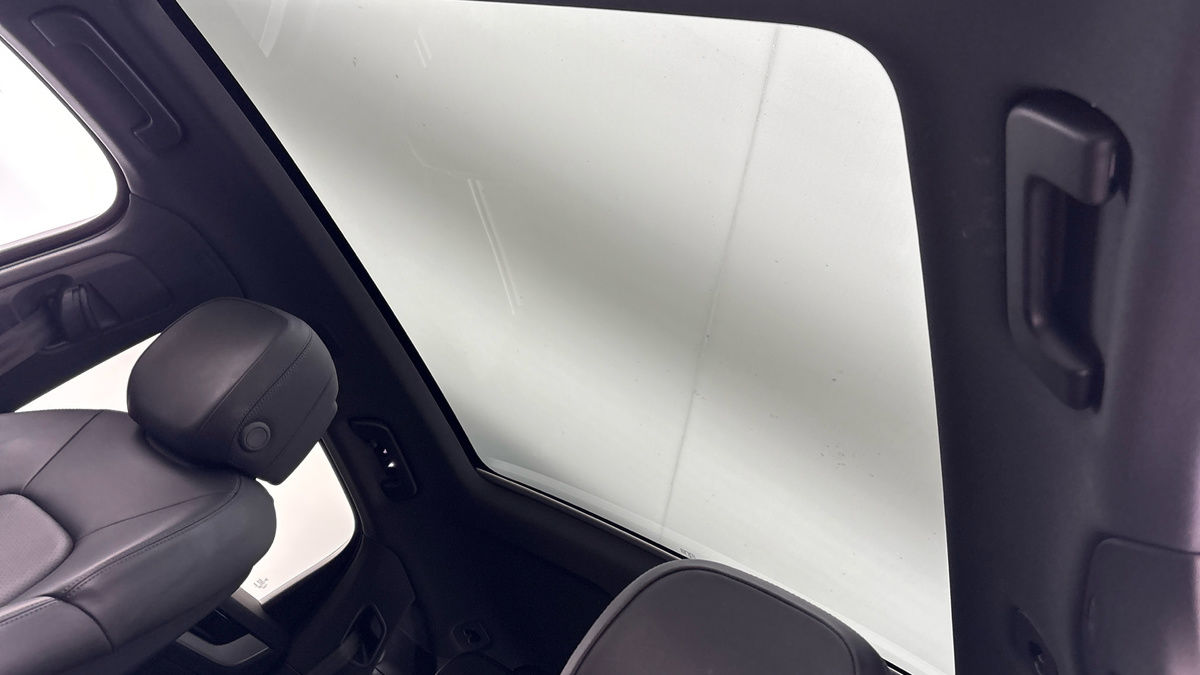 Porsche Cayenne Image 6