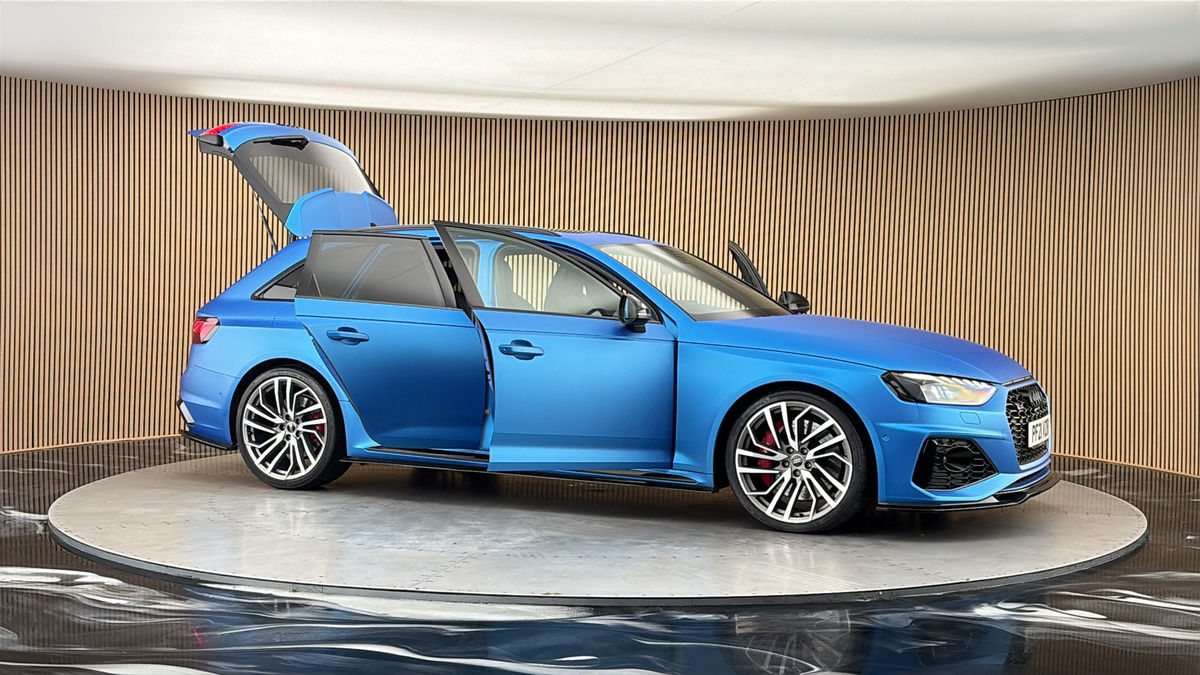 More views of Audi RS4 Avant