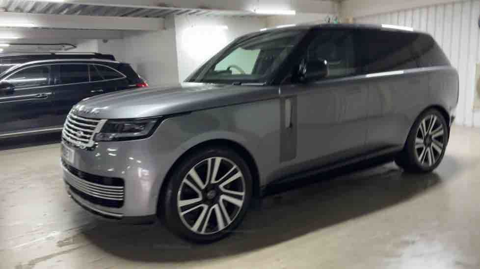 More views of Land Rover Range Rover
