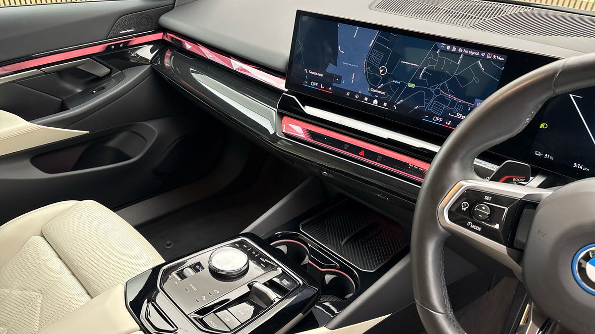 BMW i5 Image 18