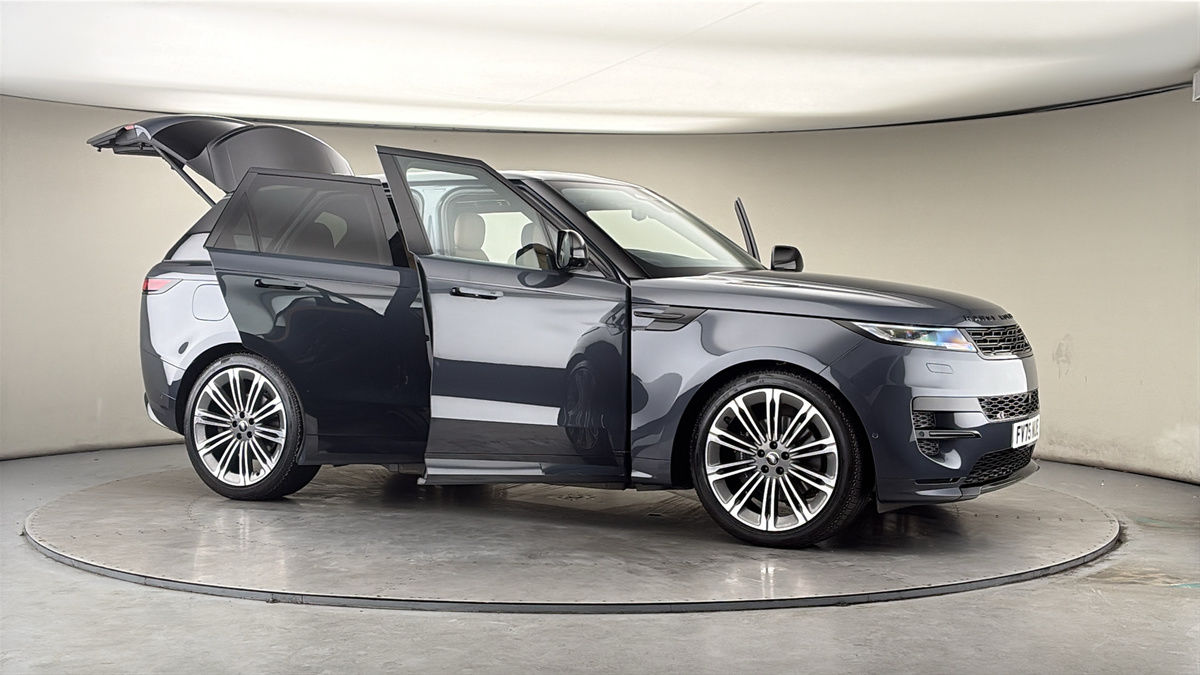 More views of Land Rover Range Rover Sport
