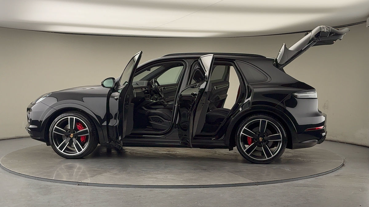 More views of Porsche Cayenne