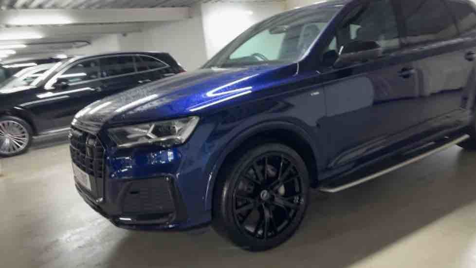 More views of Audi Q7