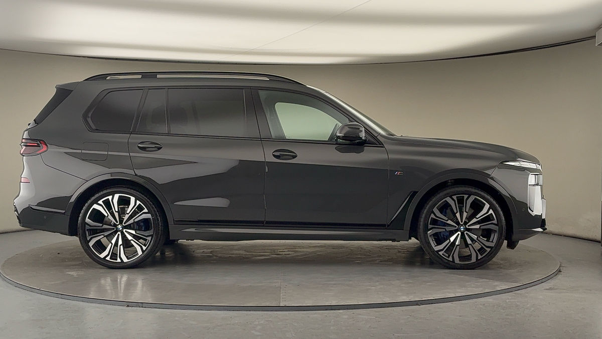 BMW X7 Image 16