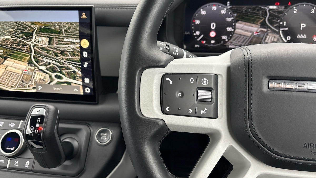 Land Rover Defender 90 Urban Image 13