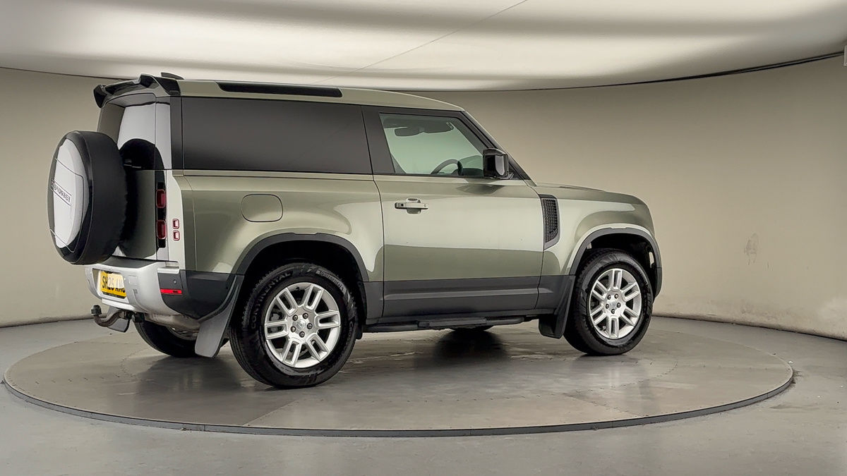 More views of Land Rover Defender 90