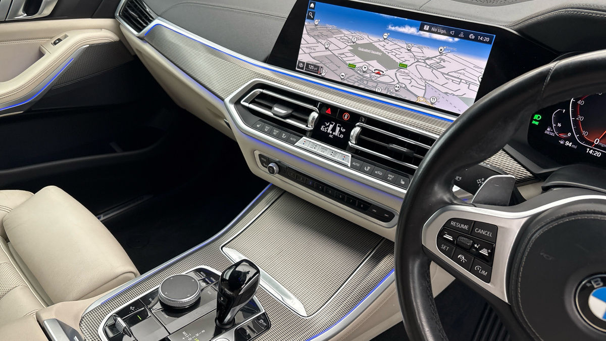 BMW X5 Image 18