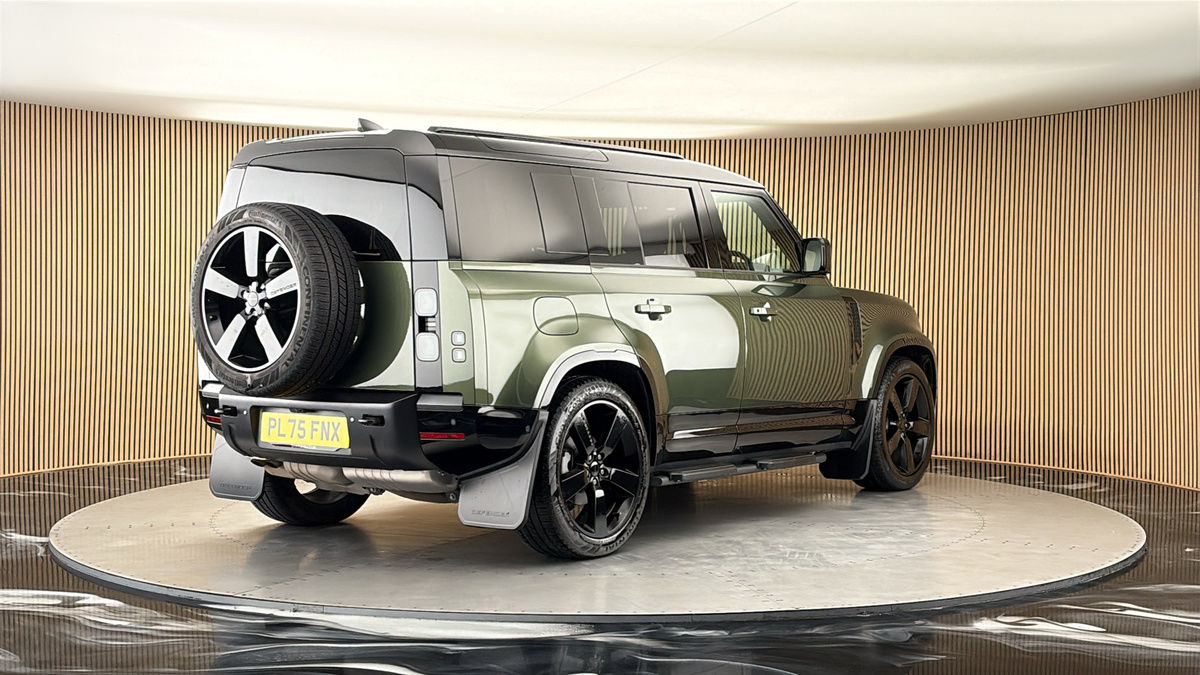 More views of Land Rover Defender 110