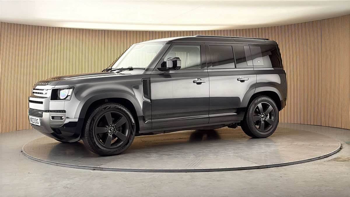 More views of Land Rover Defender 110