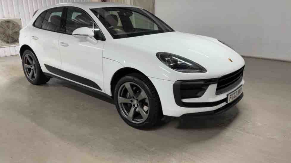 More views of Porsche Macan