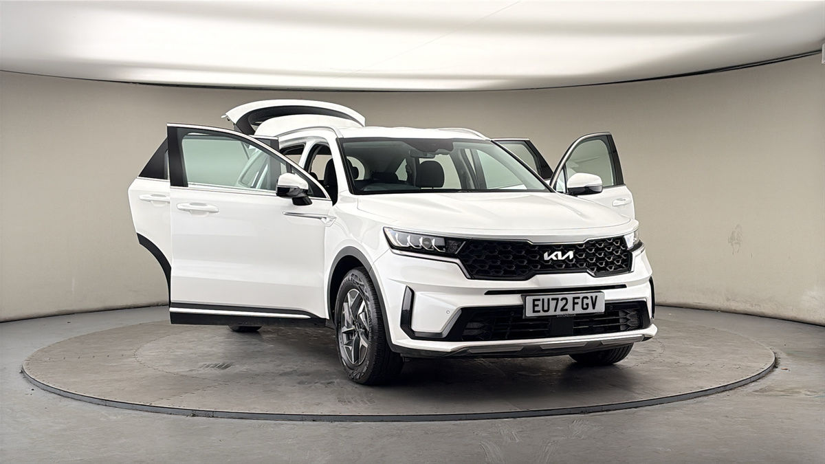 More views of Kia Sorento