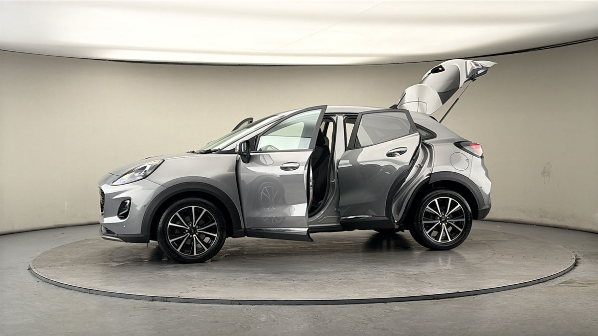 More views of Ford Puma