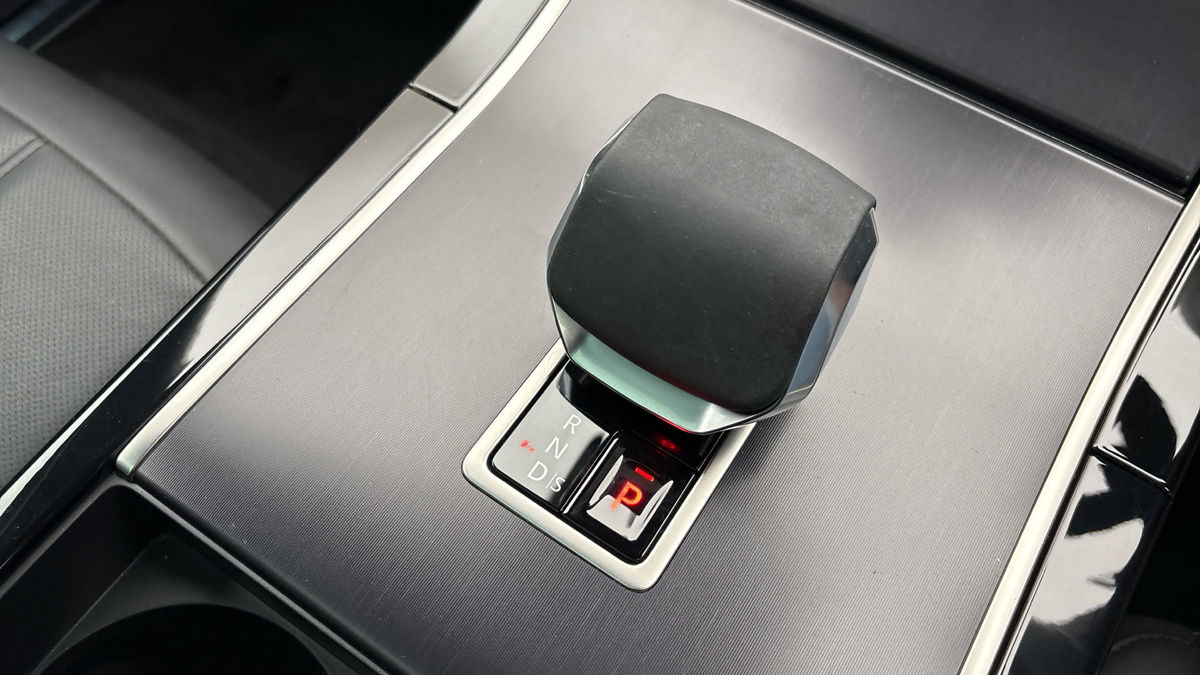Land Rover Range Rover Evoque Image 25