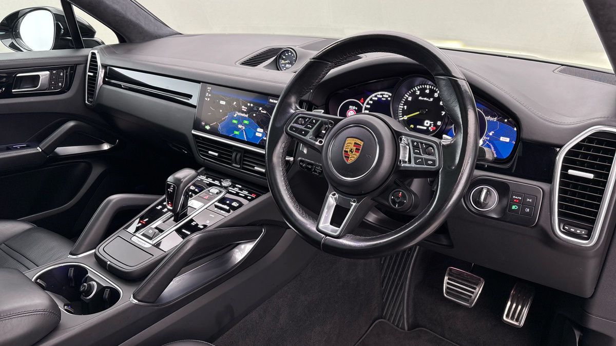 Porsche Cayenne Image 5