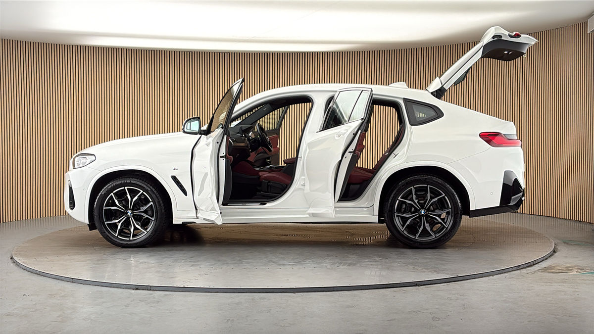 More views of BMW X4
